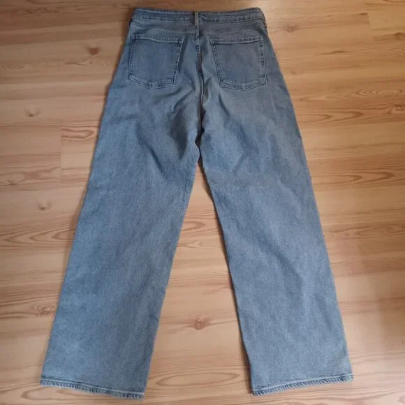 Old Navy Sky-High Wide Leg Jeans - Picture 2 of 3